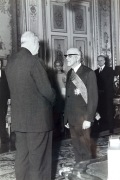 1968 - Chamson est élevé à la distinction de Grand-Croix de la Légion d'Honneur par le Général de Gaulle